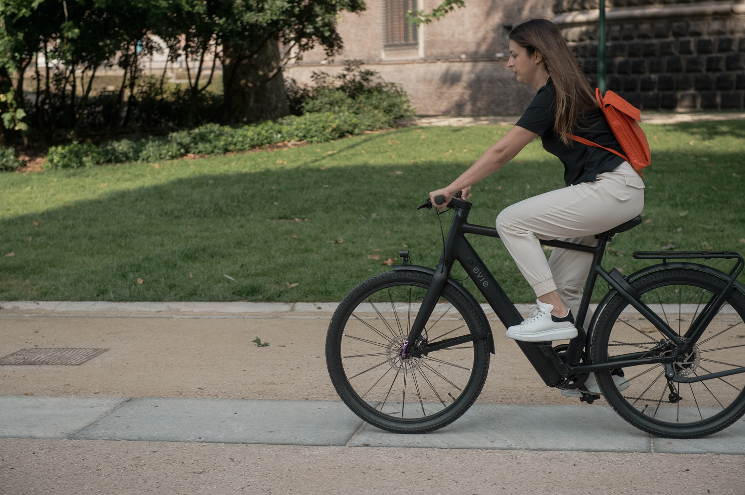 Unleash The Fun: Exploring The Cool Features of EVIE Bikes