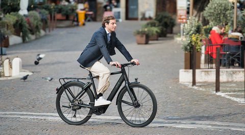 Blissful Rider: Immersed in Joy on the Smart eBike EVIE S1 Journey